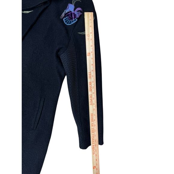 "Carson" 100% Wool Embroidered Floral Black Coat SZ L Netting On Sleeve Dk Fairy - Picture 8 of 16